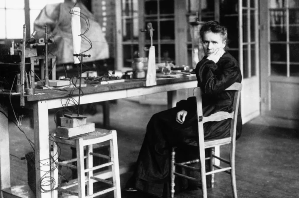 Мария Кюри остаётся единственной женщиной, получившей Нобелевскую премию в двух разных областях науки